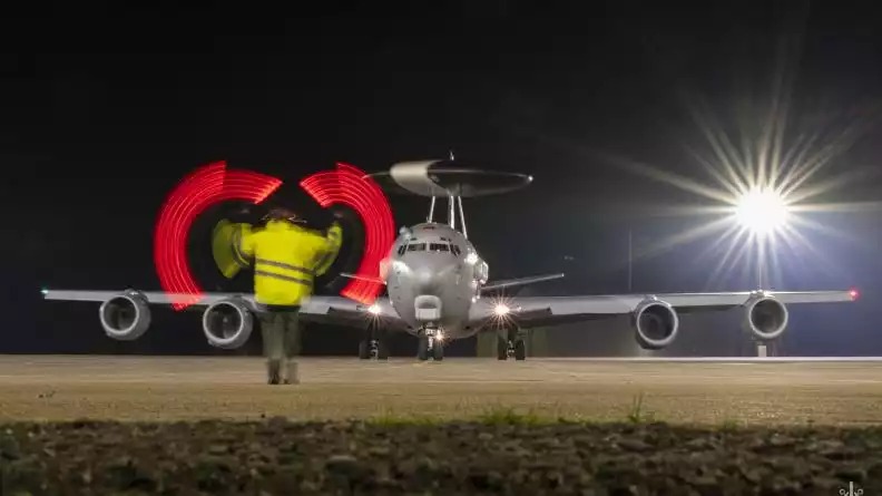 E-3F AWACS de l'Armée de l'Air et de l'Espace sur la base aérienne 702 d'Avord.