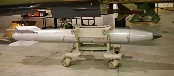 B-61 de première génération.