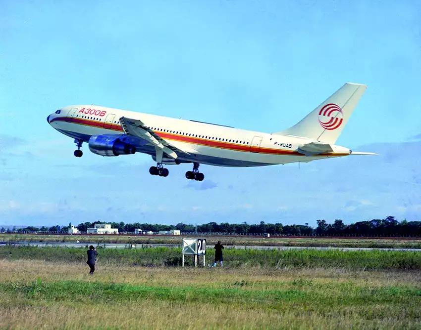 Le premier vol de l’Airbus A300B1 intervient le 28 octobre 1972@Airbus
