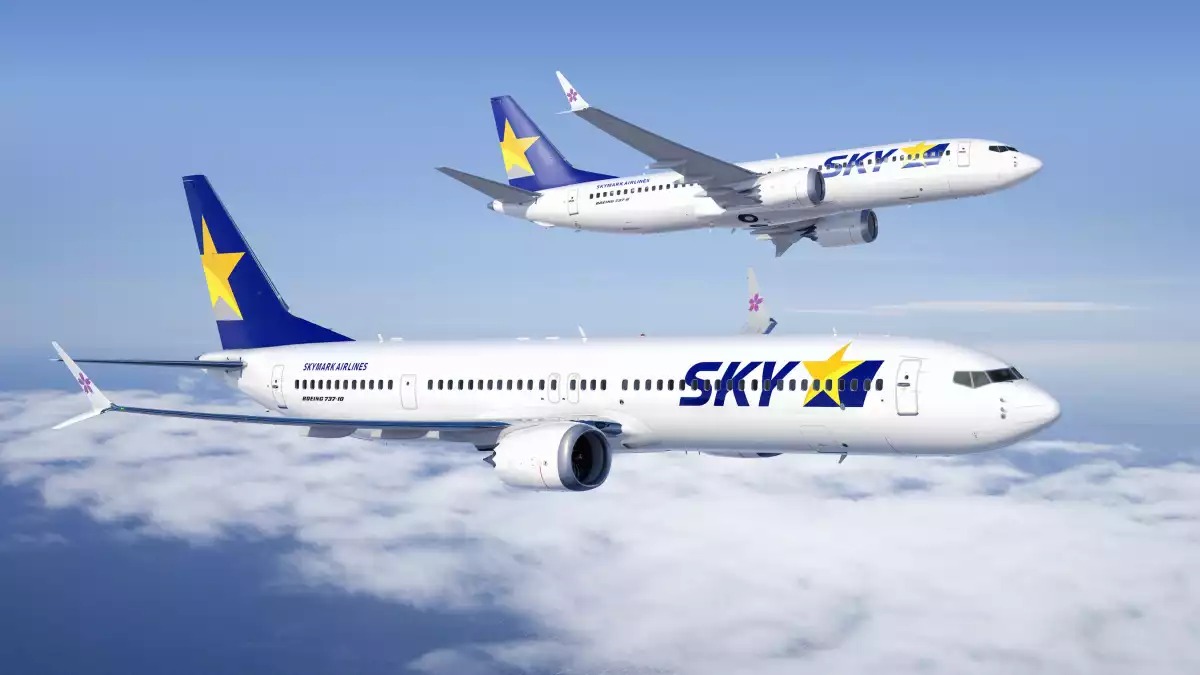 Rendering_of_Boeing_737_8_and_737_10_in_Skymark_livery