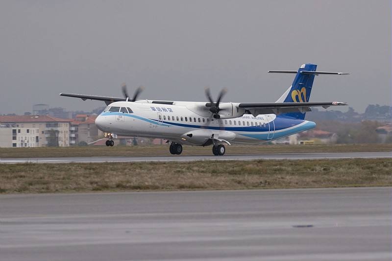 Mandarin Airlines ATR 72-600.