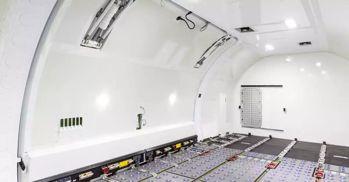 AEI-737-800SF