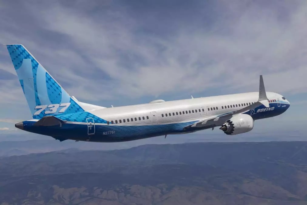 Boeing_737_10