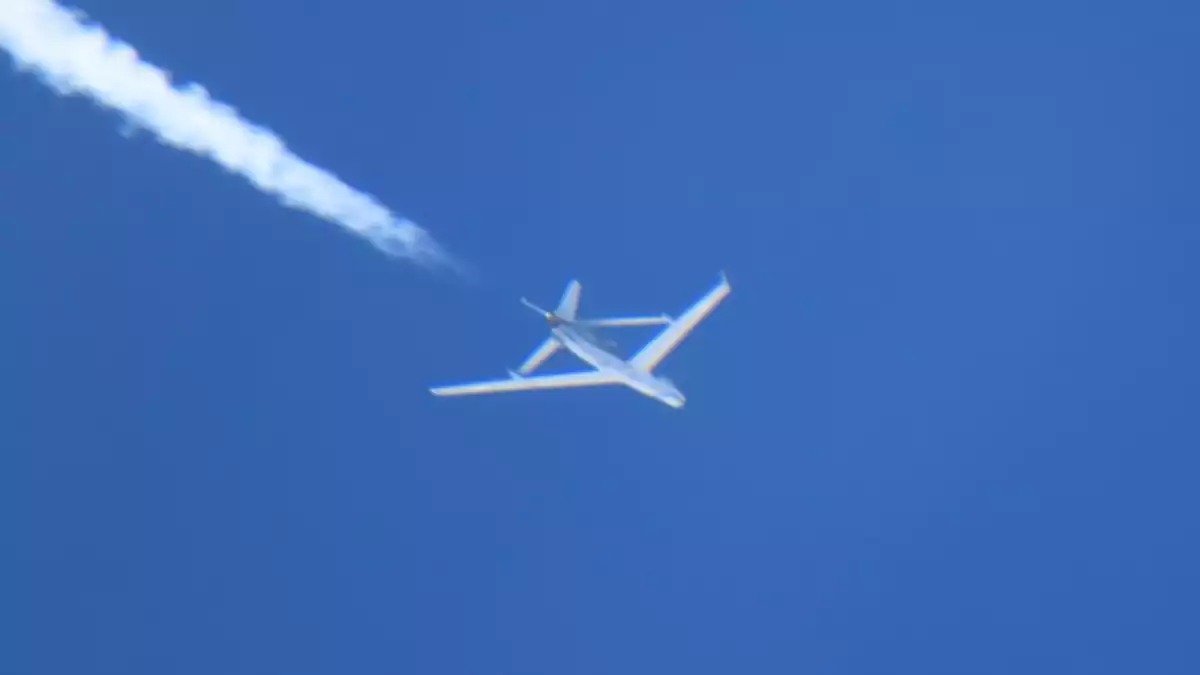 Interception le 1er janvier 2023 d'un drone WZ-7 Soaring Dragon par la JASDF.