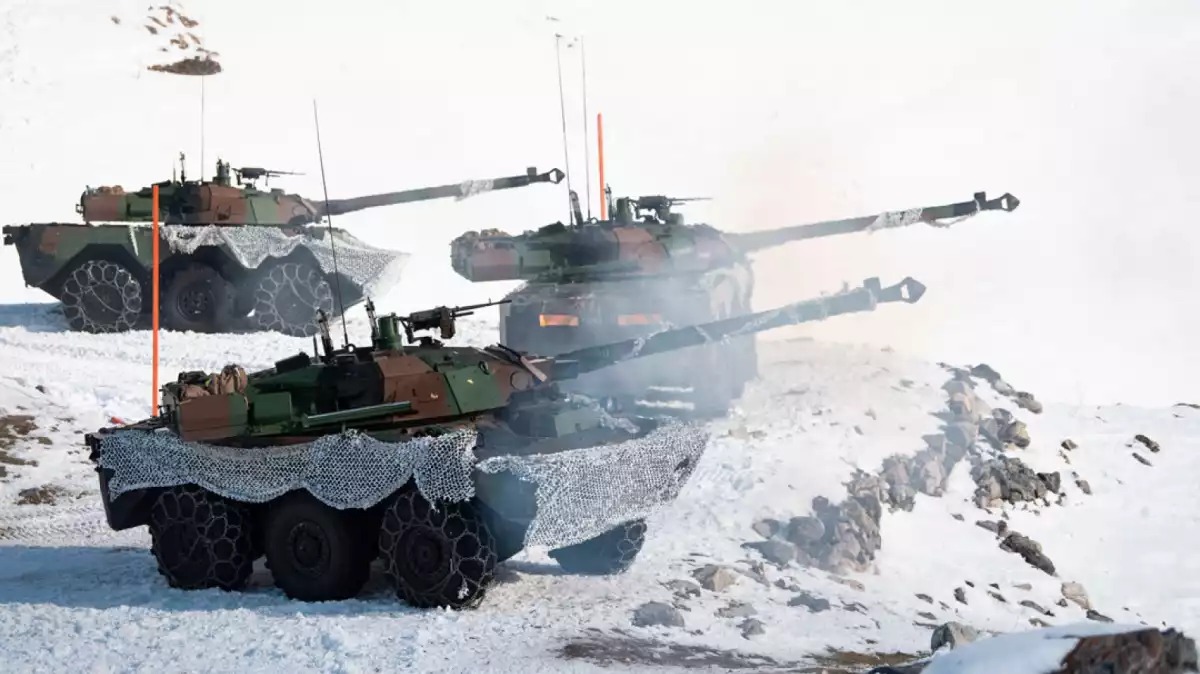 AMX-10RC du 4e régiment de chasseurs durant l'exercice CERCES.