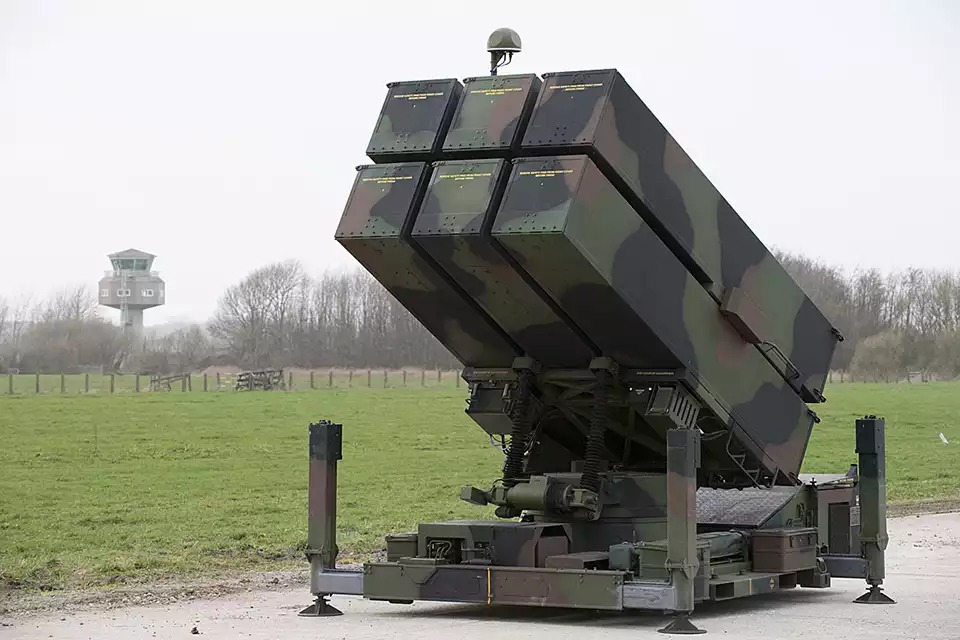 Lanceur NASAMS hollandais sur l'ancien aéroport de Valkenburg lors d'un exercice en mars 2014.