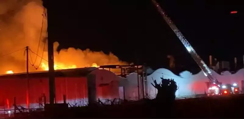 Incendie de l'usine des frères Wright.