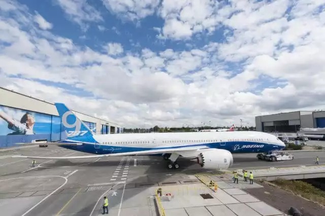 Boeing 787