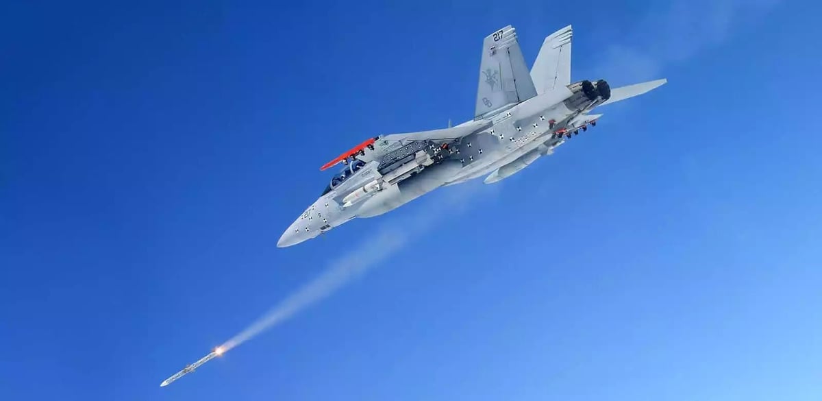 AMRAAM F3R_20210512_007