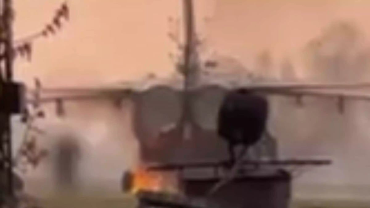 Sabotage d'un Su-24 Fencer russe.
