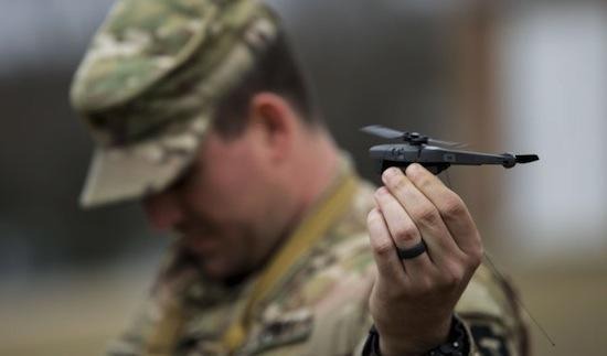 Plus de soixante Black Hornet devraient équiper les soldats de l'US Army.