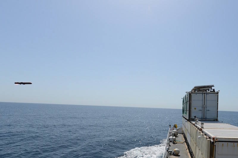 Sea Venom/ANL missile in flight.
