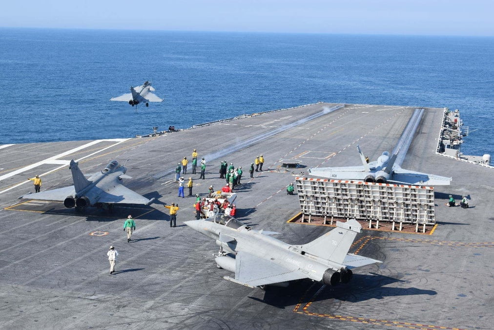 USS George H.W. Bush.