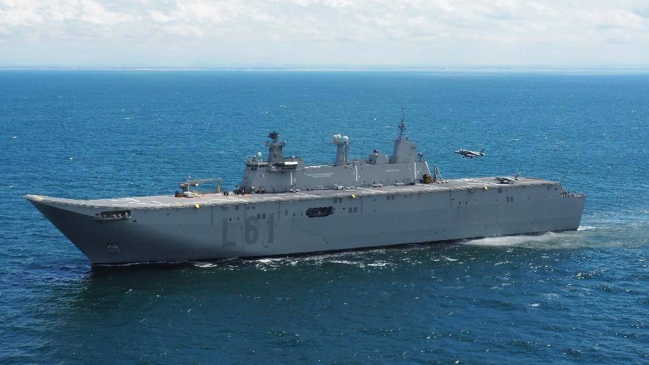 Le "Juan Carlos I" a appareillé avec quatre Harrier à bord.