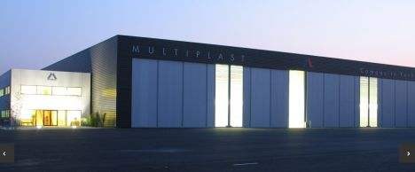 La société bretonne Multiplast fait partie de ses PME qui embauchent.