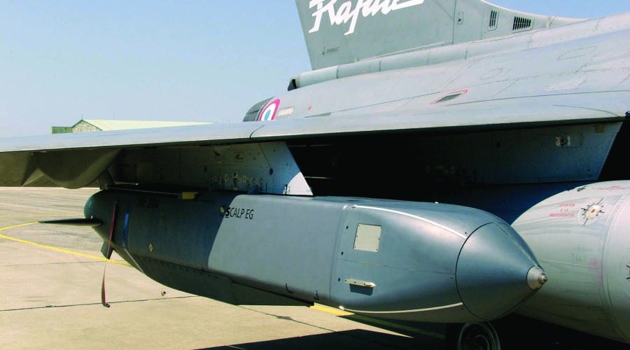 La rénovation des missiles SCALP a débuté en 2016.
