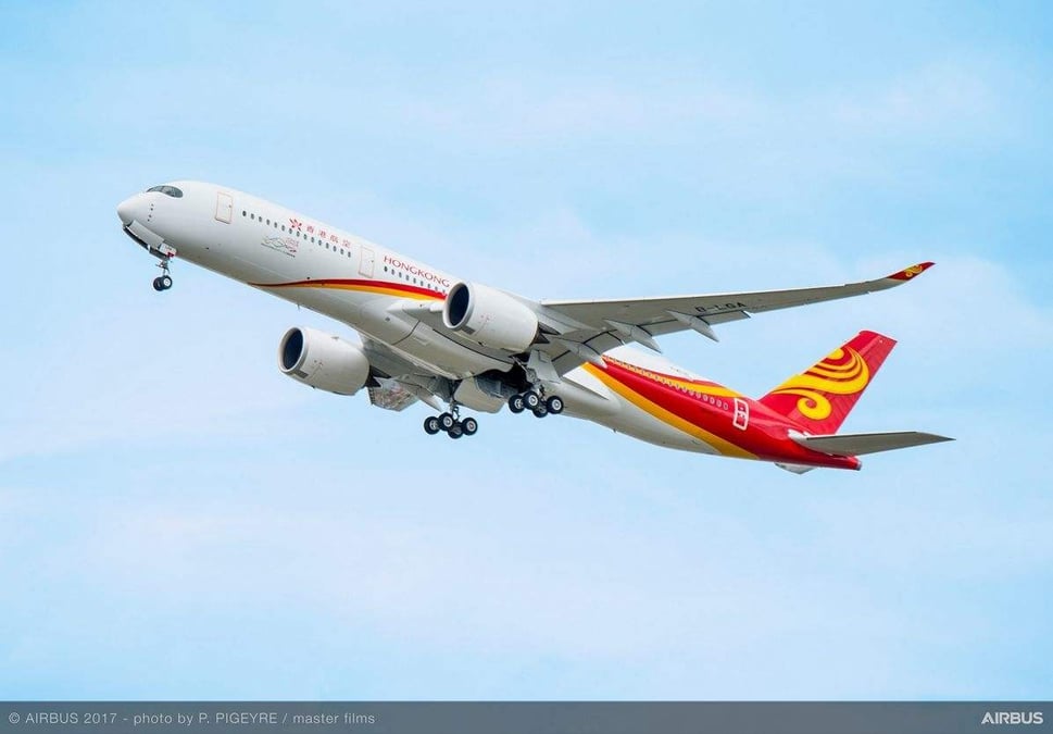 L'Airbus A350-900 aux couleurs de Hong Kong Airlines.