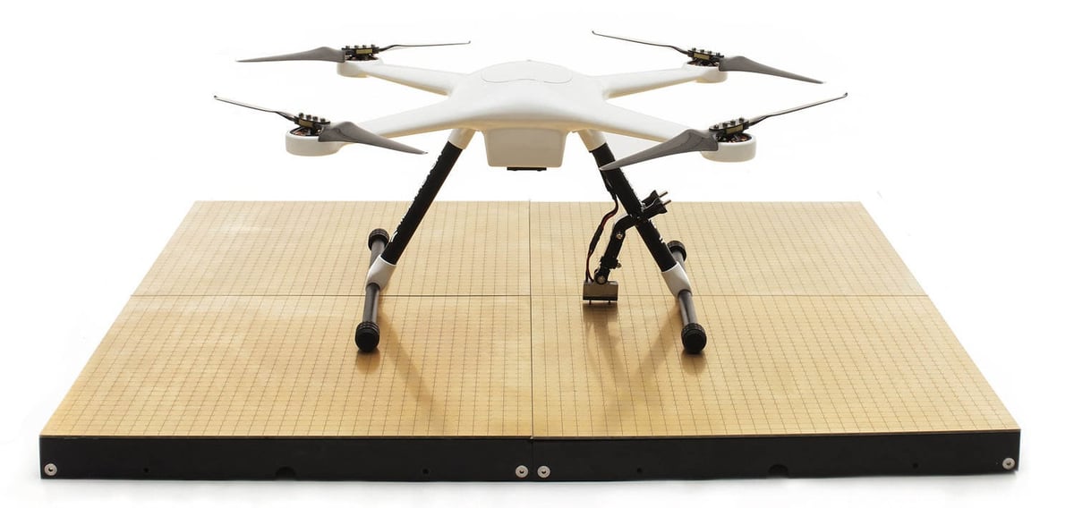 La station de chargement de Skysense peut recharger n'importe quel drone.
