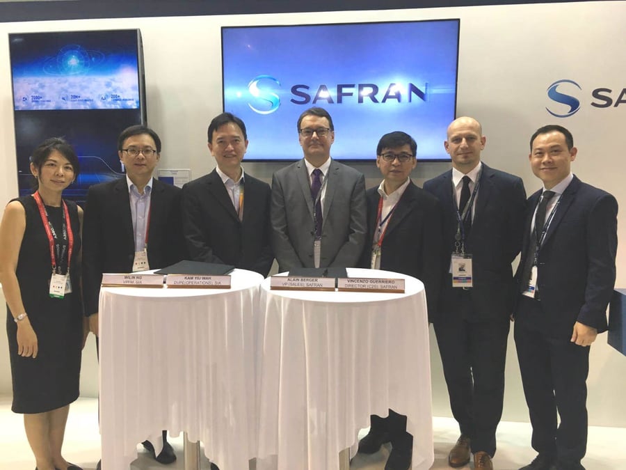 Signature du contrat entre Singapore Airlines et Safran Electrical Power