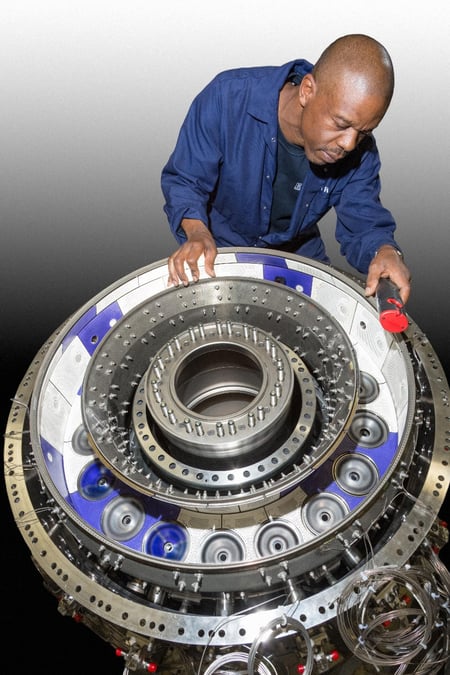Rolls-Royce a débuté les essais de l'ALECSys, un système de combustion qui permettra de réduire les émissions de NOx et de particules, destiné aux futurs programmes moteurs.