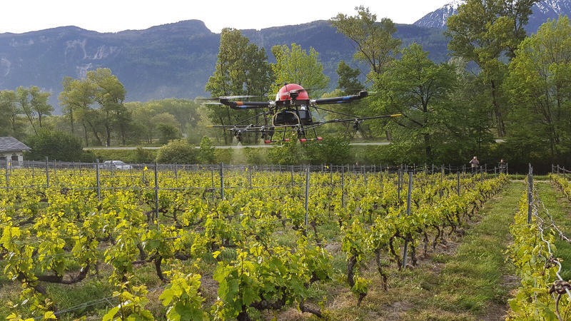 Agrofly adapte le produit phytosanitaire pulvérisé en fonction des besoins clients.