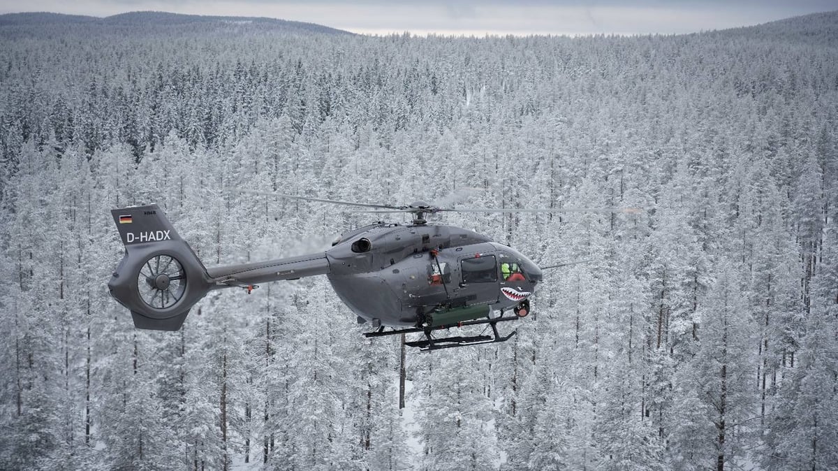 Le H145M a démontré sa capacité à tirer des roquettes guidées.