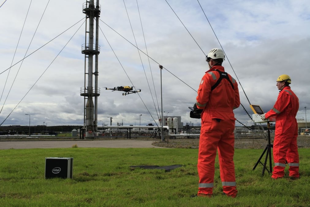 Intel et Cyberhawk ont utilisé le système Intel Falcon 8+ pour l'inspection du terminal gazier de St Fergus.