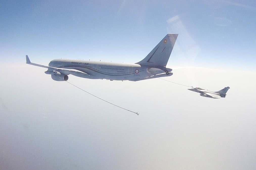 Rafale au ravitaillement durant le vol de convoyage