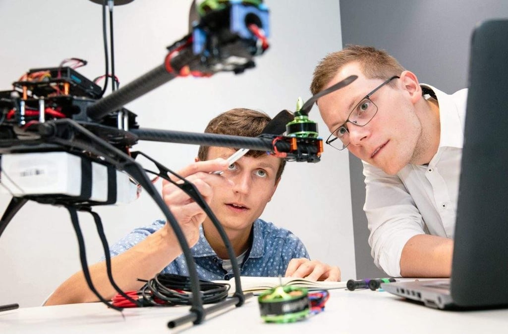 La solution HCM de Safe Drone permet de vérifier l'état des drones.