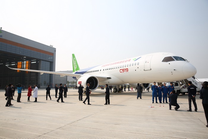 Comac a réalisé les essais statiques de pressurisation cabine sur son C919.