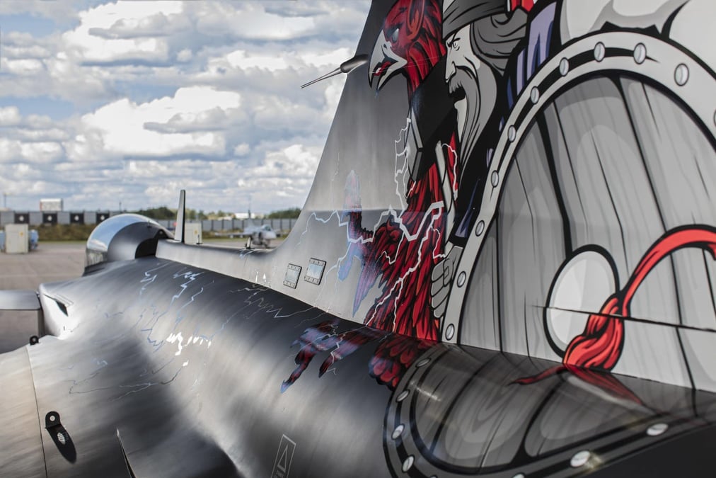Livrée noire pour le Gripen Agressor.