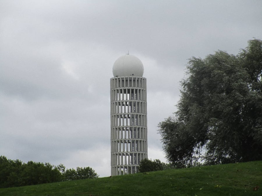 Le nouveau radar de guidage de l'aviation civile a été inauguré le 8 septembre, à Palaiseau dans le quartier de l’Ecole polytechnique du campus Paris-Saclay