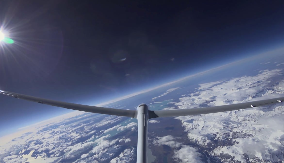 Perlan 2 à plus de 52 000 pieds, avec un nouveau record d'altitude à la clé.