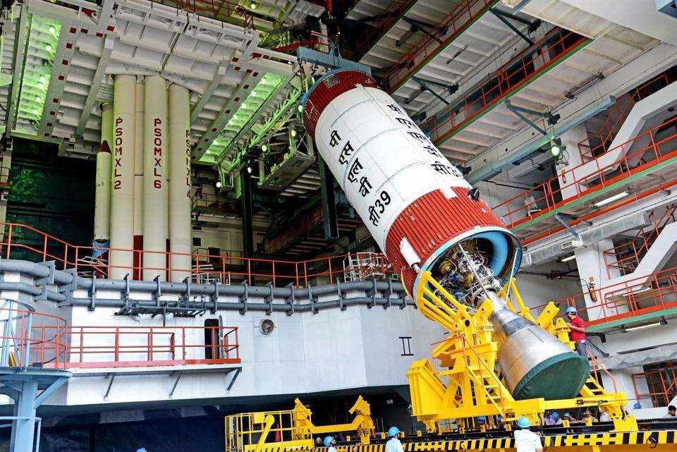 Préparatifs du vol C39 d'un PSLV.