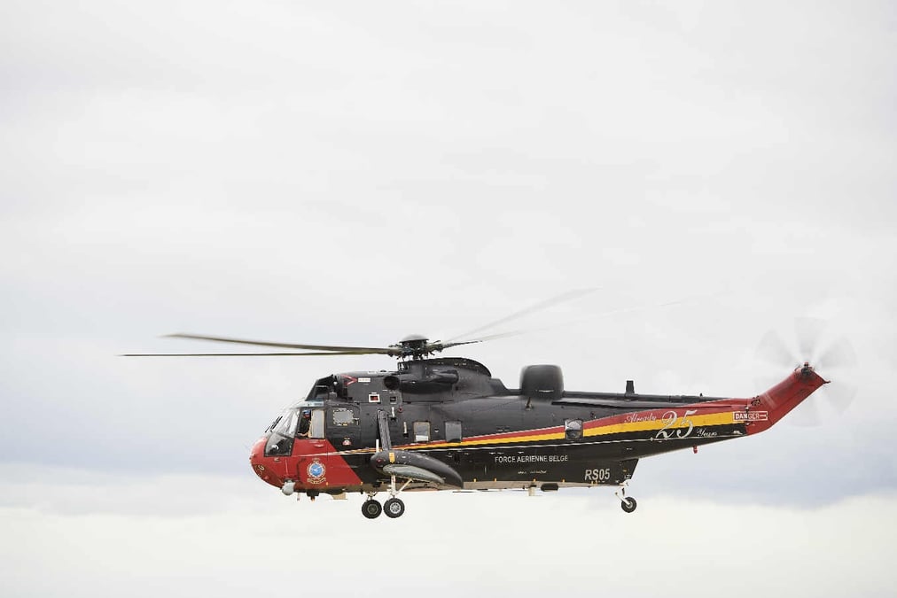 Après 43 ans de service, le Sea King cède la place aux NH-90.