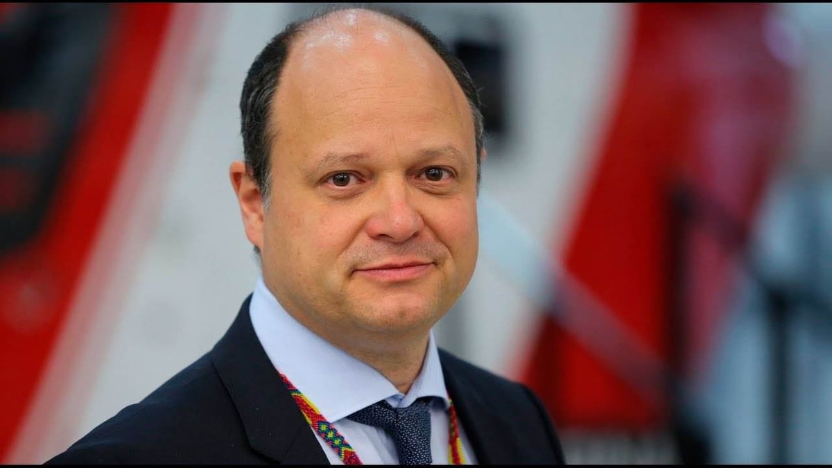 Depuis janvier 2016, Lionel Suchet est directeur l'Innovation, des Applications et de la Science au Cnes.