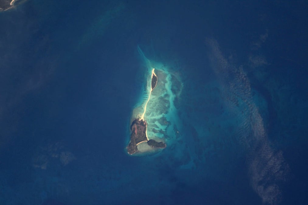 Nosy Iranja ou l’île aux tortues, vue depuis l’ISS.