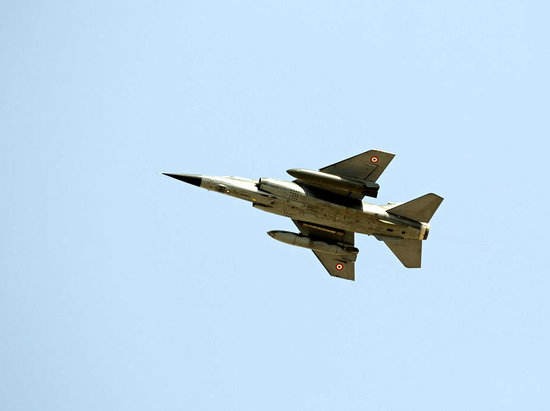 Le Mirage F1 est capable de voler à Mach 2.