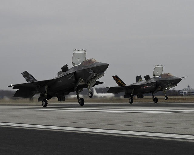Les F-35B des Marines, ceux de l'escadron VMFA-211, sont temporairement interdits de vol suite à des problèmes logiciel rencontrés sur l'ALIS.