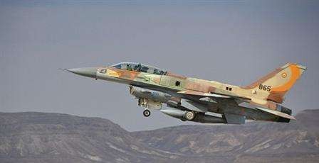 Israël possède des F-16 entrés en service en 2004.