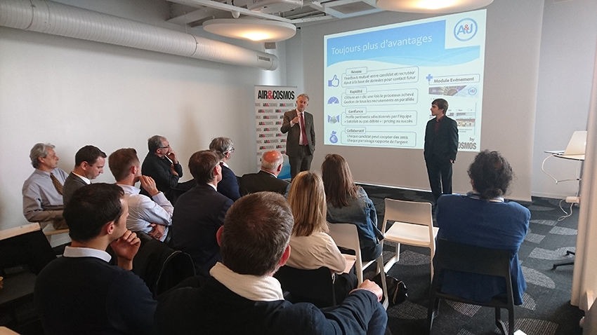 Présentation de l'appli Air&Jobs au Cargo à une dizaine de représentants de sociétés.