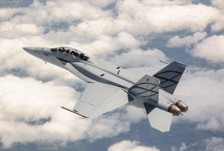 Le Super Hornet Bk III sera équipé de réservoirs conformes.