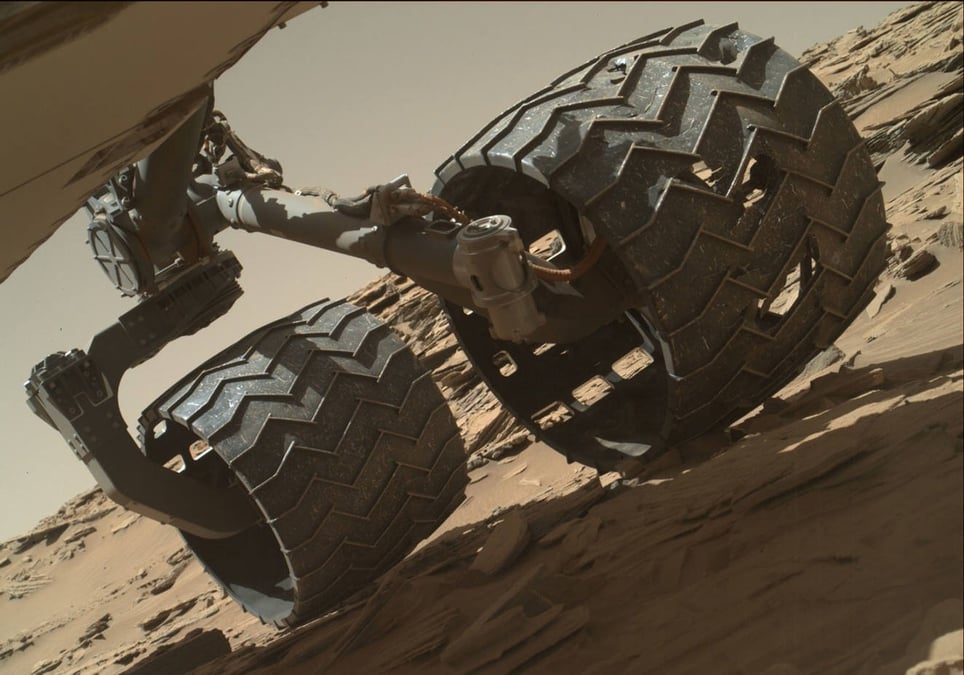 Arrivé sur Mars en août 2012, le rover Curiosity montre quelques signes de faiblesse...