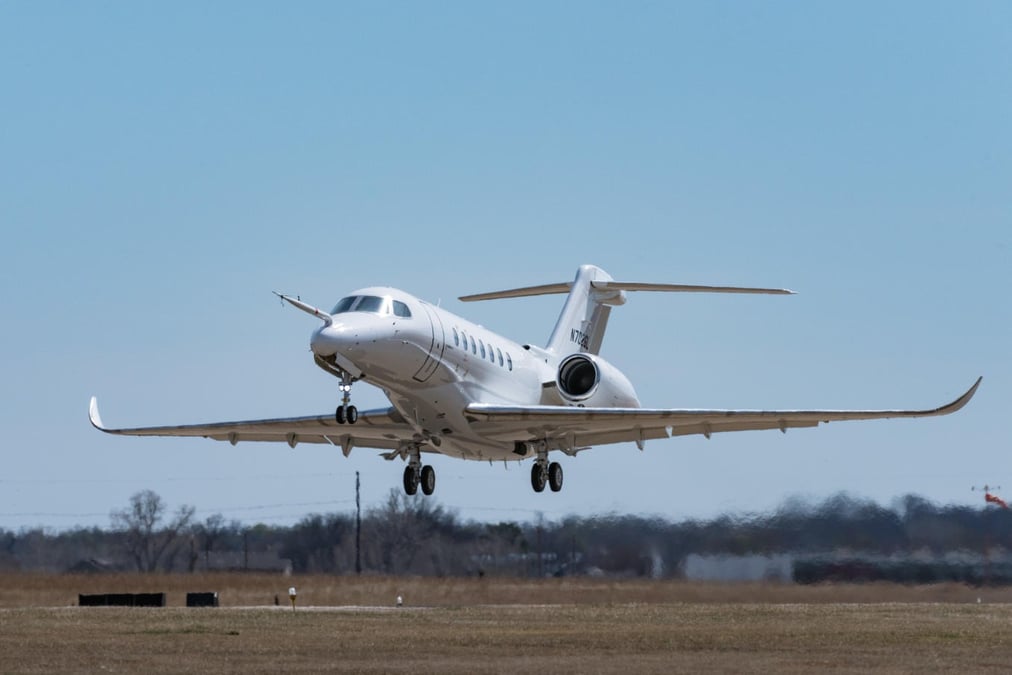 Le troisième prototype du Cessna Citation Longitude lors de son premier vol, le 20 mars 2017.
