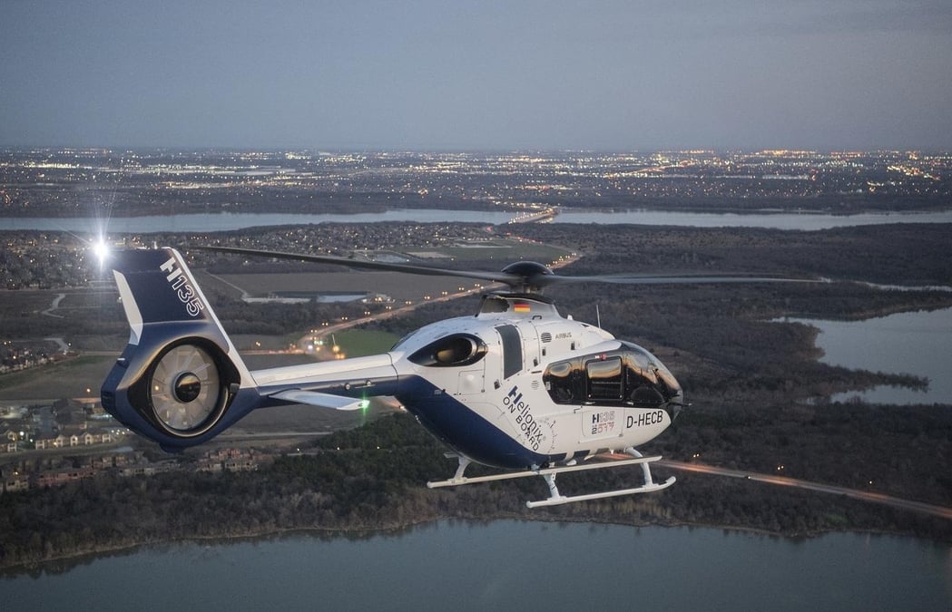 Le H135 "suite avionique Helionix" d'Airbus Helicopters, qui va débuter une tournée de démonstrations aux Etats-Unis et au Mexique sous peu.