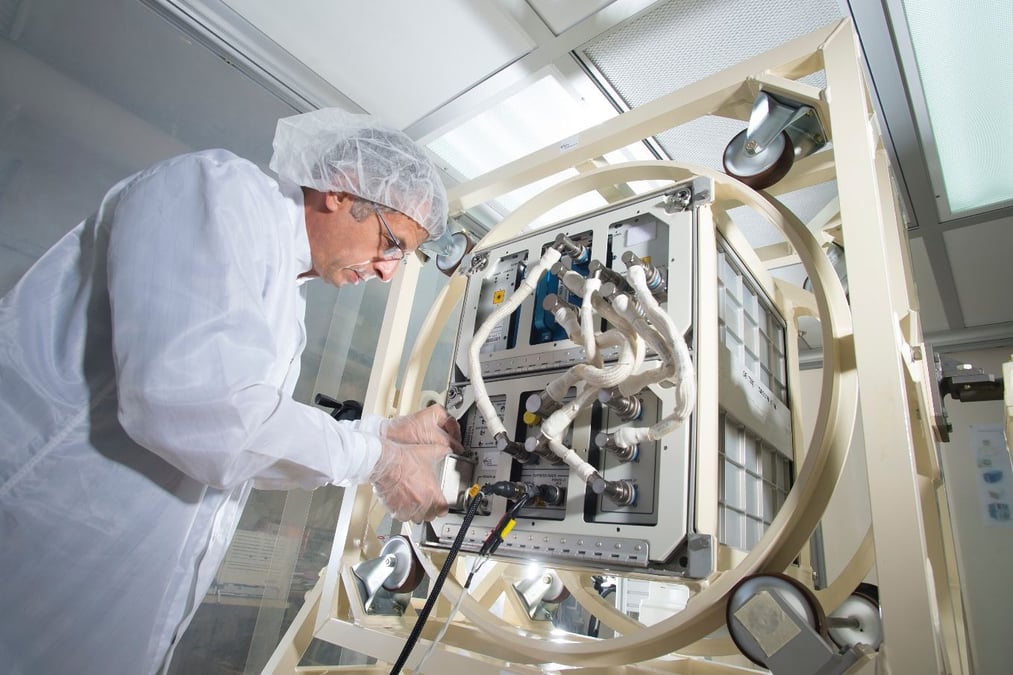 Remise en état du mini-laboratoire.
