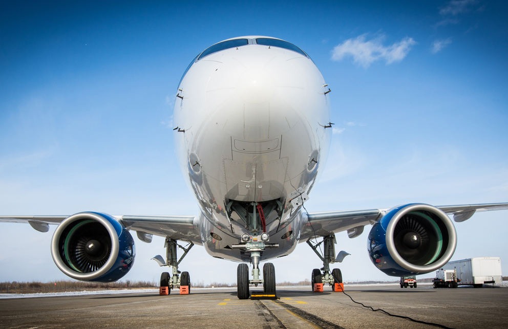 La division avions commerciaux de Bombardier aura été la plus performante pour l'année 2016, celles des avions d'affaires, des transports ont eu des revenus en baisse
