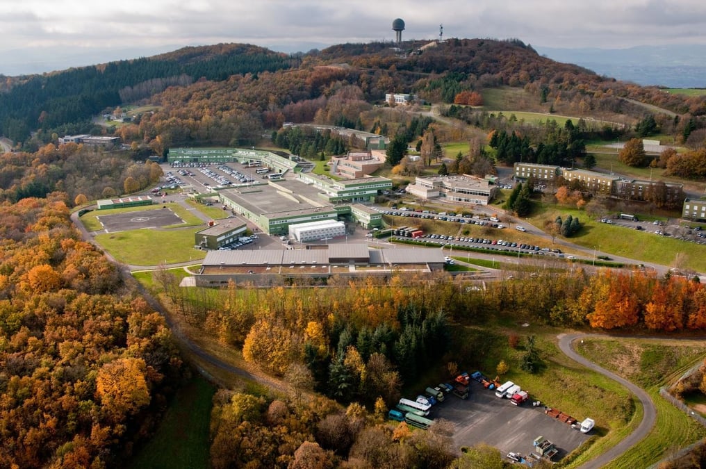 La défense aérienne du territoire est dirigée depuis la base de Lyon Mont Verdun