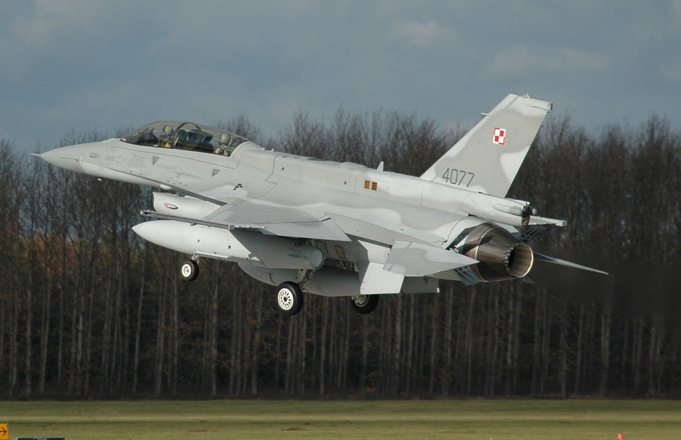 La Pologne préfère acquérir des F-16 neufs plutôt que des appareils d'occasion, dont la modernisation serait excessivement onéreuse.