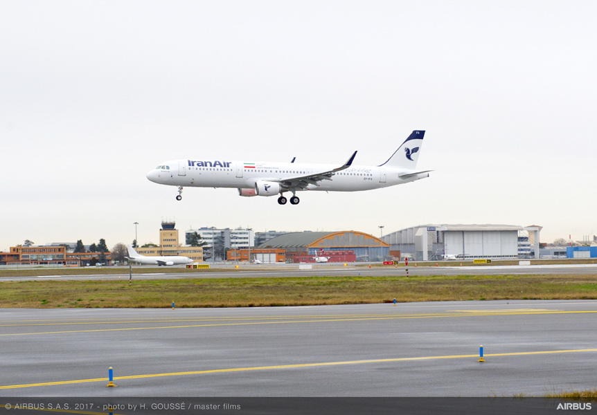 Iran Air a réceptionné son premier Airbus, un A321, arrivé du site d'Hambourg